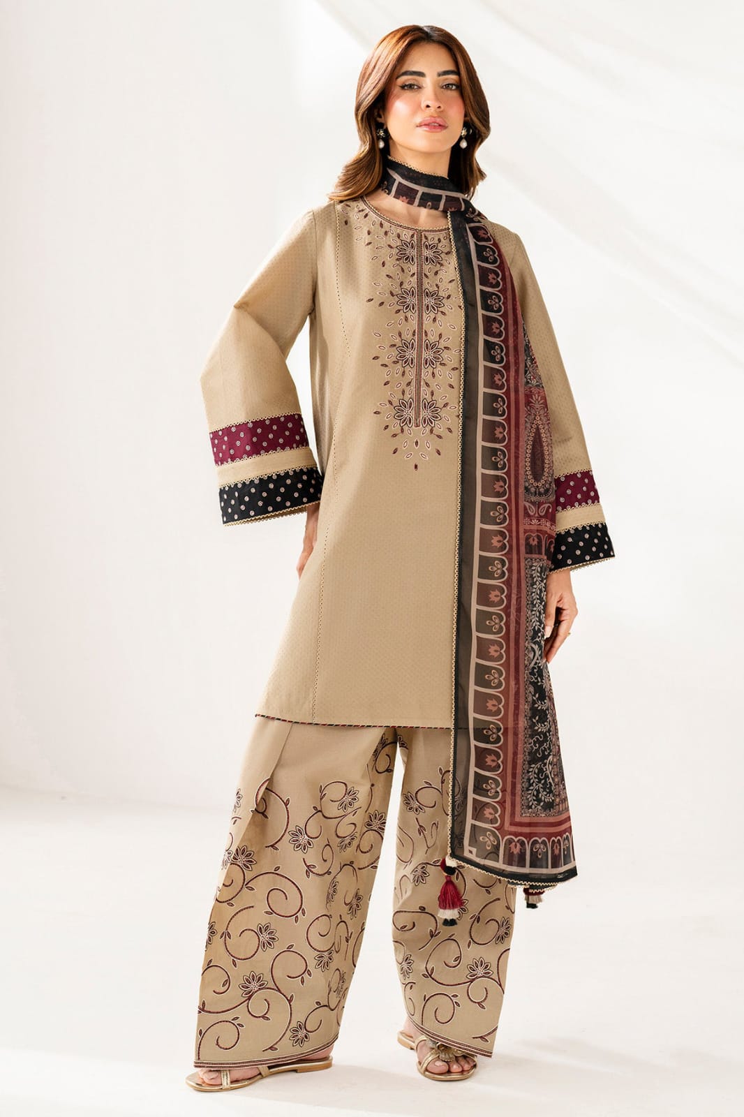 JAZMIN Premium Dhanak EMB 3Piece D-007